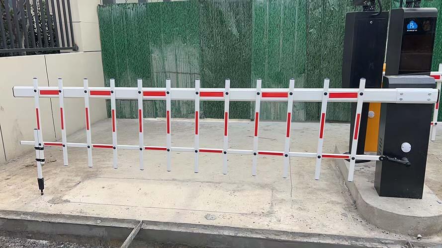 河南省南阳市翘楚台项目3进3出车牌识别系统+2通道人脸翼闸