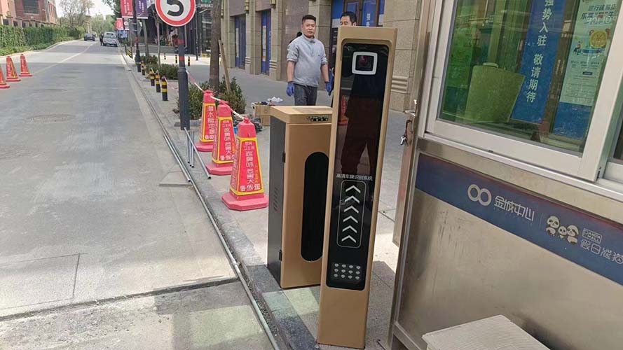 停车场智能车牌识别一体机设备-自能识别车牌