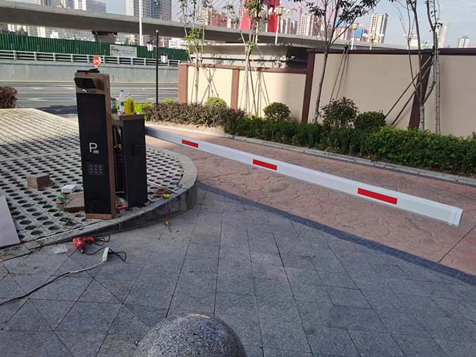 停车场管理系统-直杆道闸-停车场道闸设备