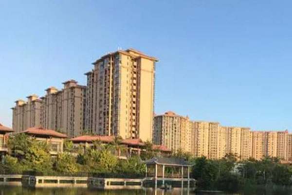 山西长治市惠丰25院 采用 888W全数字云对讲188户7寸